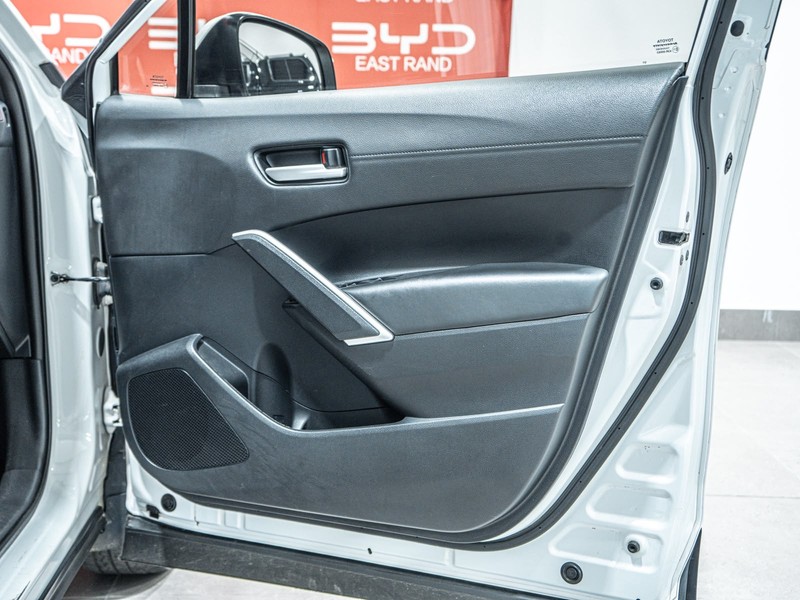 Toyota Corolla Cross - BYD East Rand - Image 6