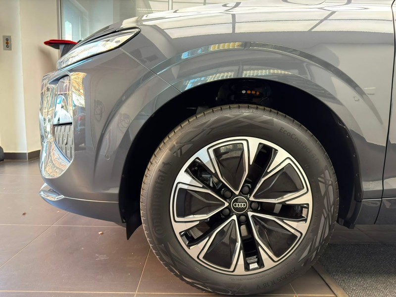Audi Q3 - Audi Centre Braamfontein - Image 23