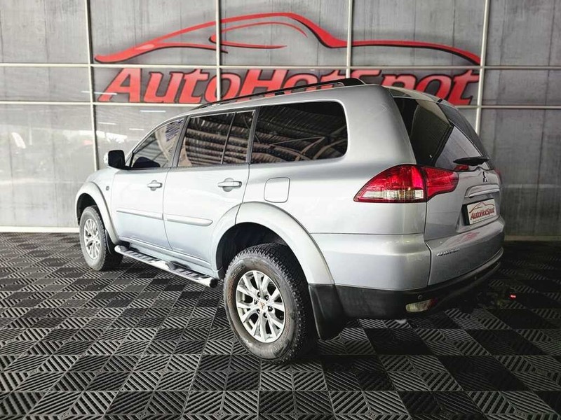 Mitsubishi Pajero - Auto Hot Spot - Image 4