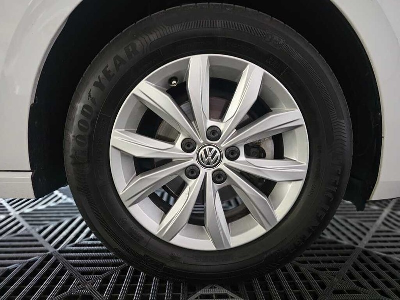 Volkswagen Polo - Auto Hot Spot - Image 4