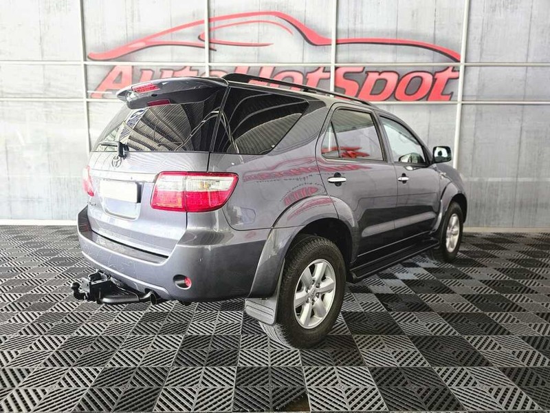 Toyota Fortuner - Auto Hot Spot - Image 3