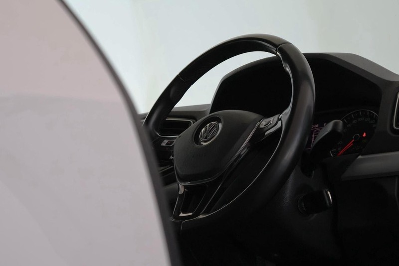 Volkswagen Amarok - Audi Centre Hatfield - Image 20
