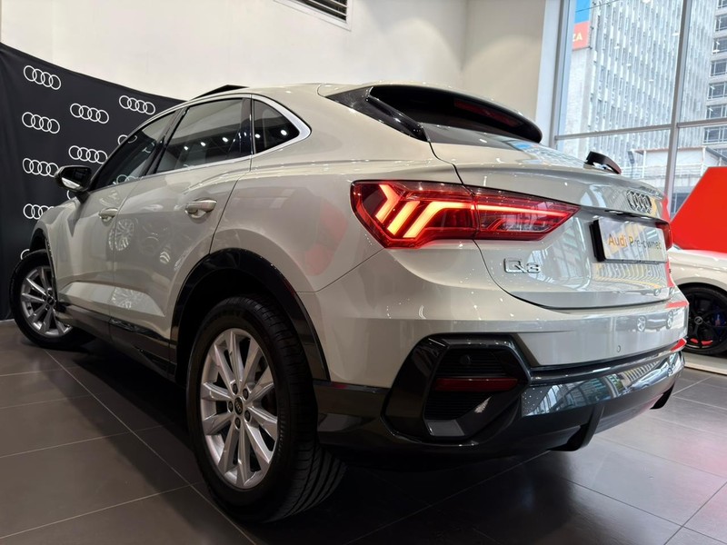 Audi Q3 - Audi Centre Braamfontein - Image 22