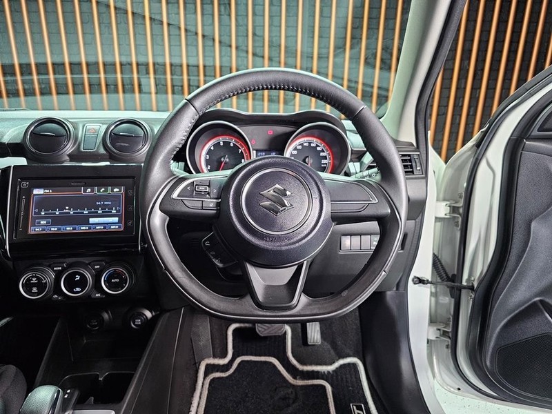 Suzuki Swift - Mit Mak Motors - Image 10