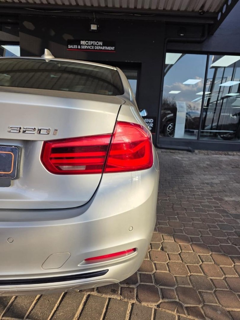 BMW 3 Series - Mitsubishi Rivonia - Image 10