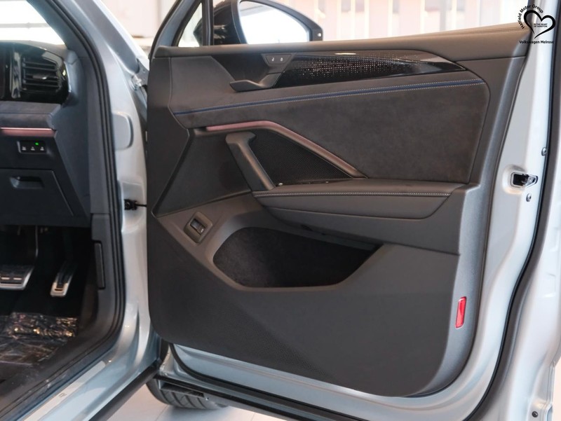 Volkswagen Tiguan - Hatfield VW Melrose Arch - Image 9