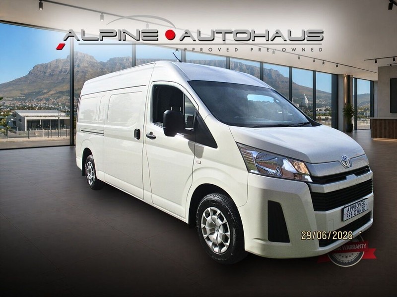 Toyota Quantum - Alpine Autohaus - Image 16