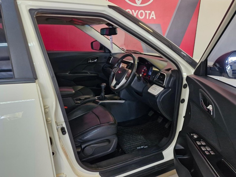 Mahindra XUV300 - Vaal Toyota Sasolburg - Image 17