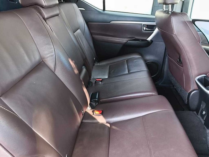 Toyota Fortuner - King Cars Bellville/Vredekloof - Image 10