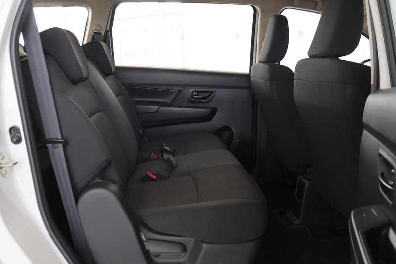 Suzuki Ertiga - Audi Centre Hatfield - Image 17