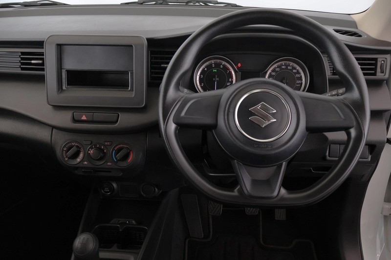 Suzuki Ertiga - Audi Centre Hatfield - Image 22