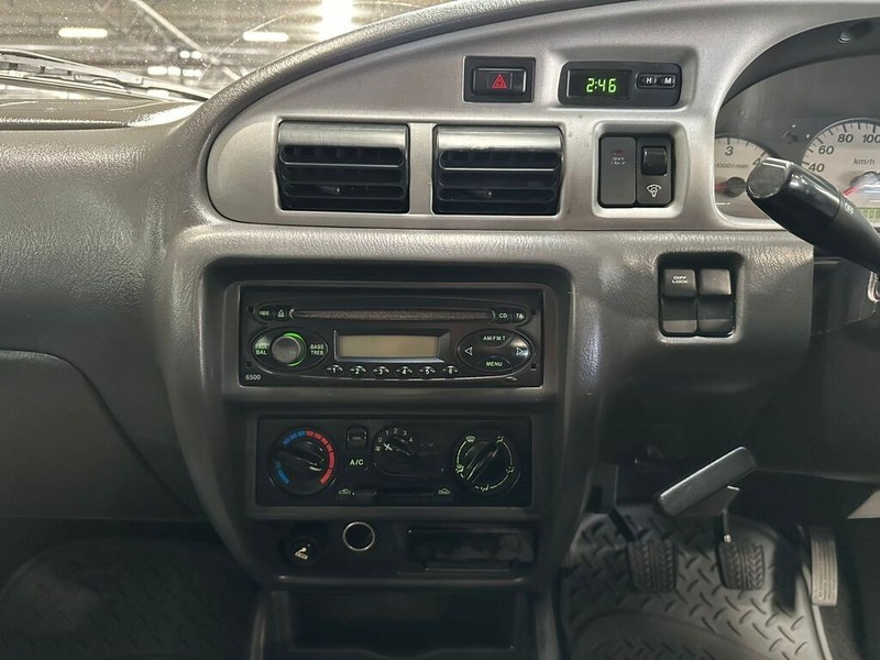 Mazda B-series - Bakwena Auto Sales - Image 12
