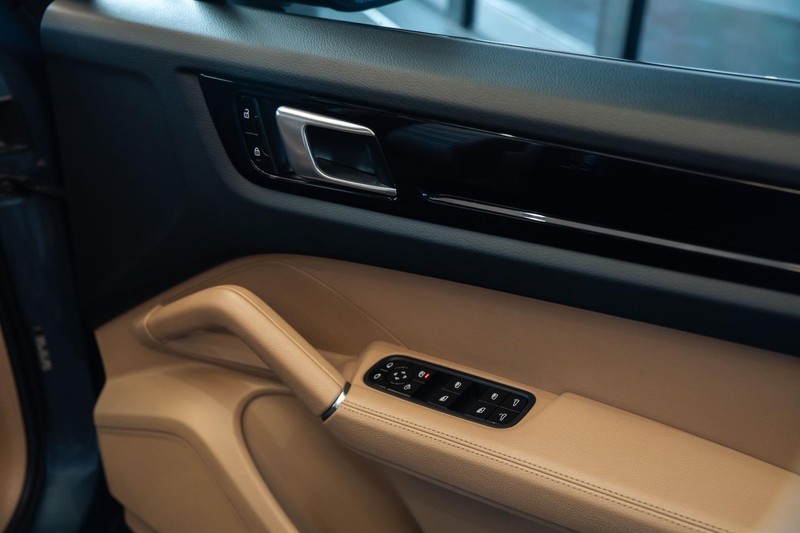 Porsche Cayenne - Bruma Nissan - Image 21