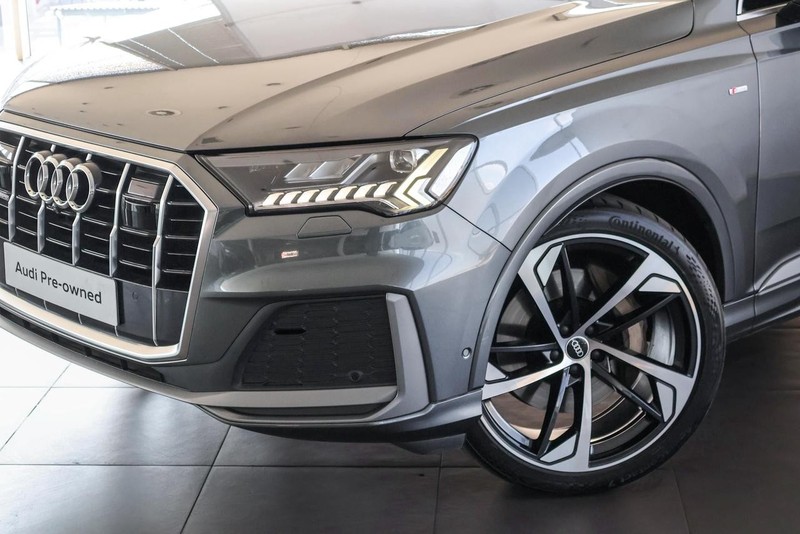 Audi Q7 - Audi Centre Hatfield - Image 2