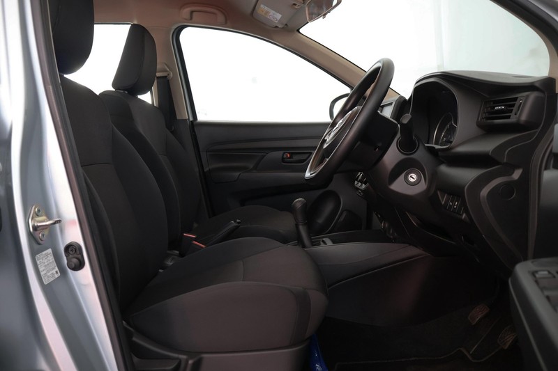 Suzuki Ertiga - Audi Centre Hatfield - Image 18