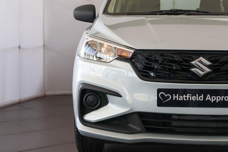 Suzuki Ertiga - Audi Centre Hatfield - Image 7