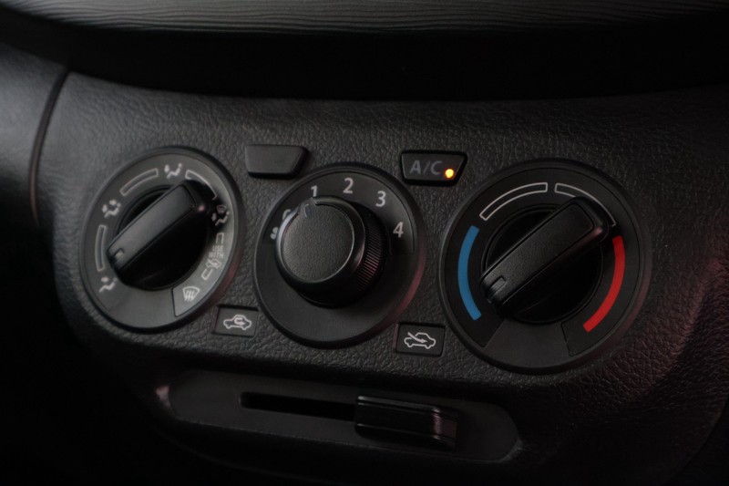 Suzuki Ertiga - Audi Centre Hatfield - Image 25