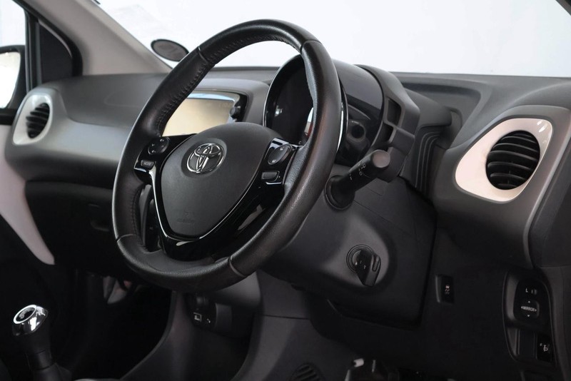 Toyota Aygo - Audi Centre Hatfield - Image 17