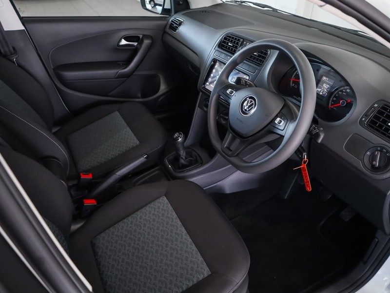 Volkswagen Polo Vivo - Hatfield VW Bryanston - Image 12