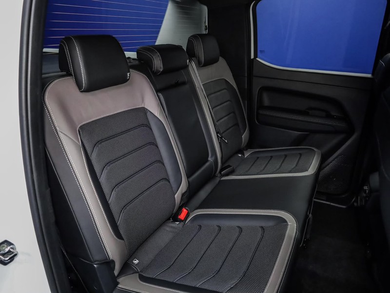 Volkswagen Amarok - Hatfield VW Bryanston - Image 11