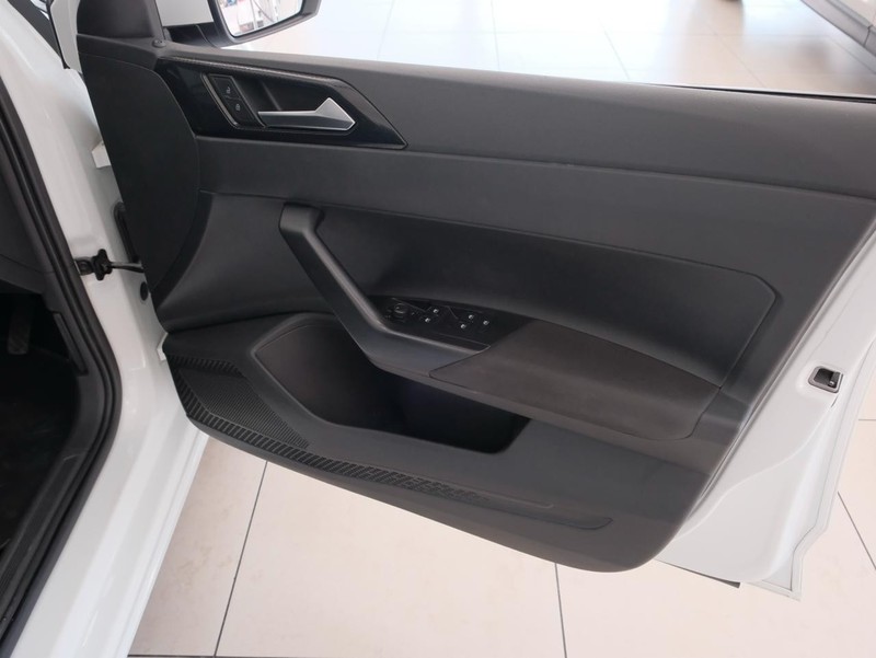 Volkswagen Polo - Mazda Fourways - Image 12