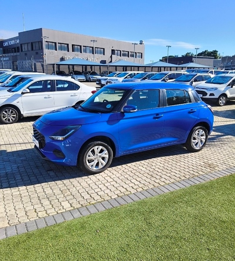 Suzuki Swift - King Cars Bellville/Vredekloof - Image 3