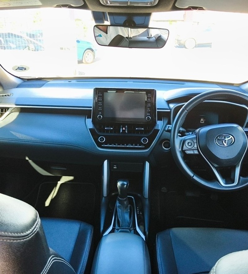 Toyota Corolla Cross - King Cars Bellville/Vredekloof - Image 8