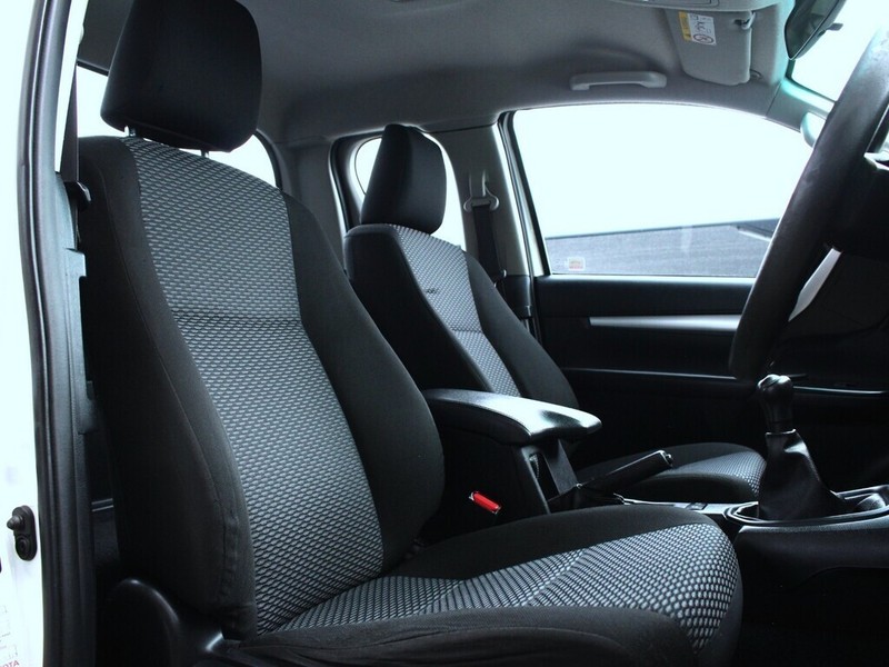 Toyota Hilux - Authentique Autos - Image 17