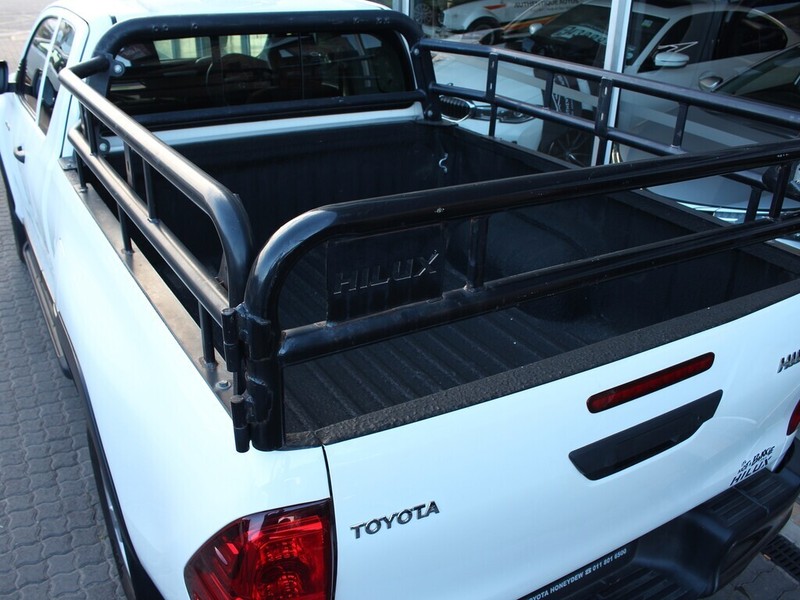 Toyota Hilux - Authentique Autos - Image 6