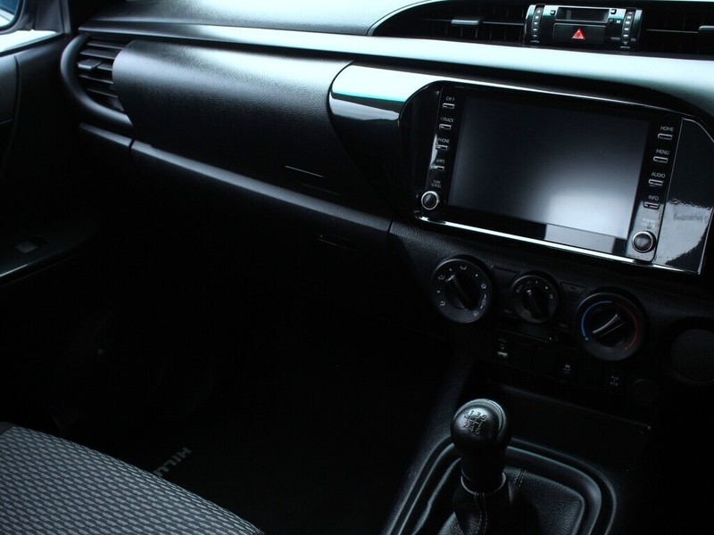 Toyota Hilux - Authentique Autos - Image 14