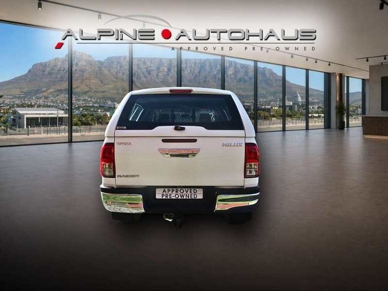 Toyota Hilux - Alpine Autohaus - Image 10