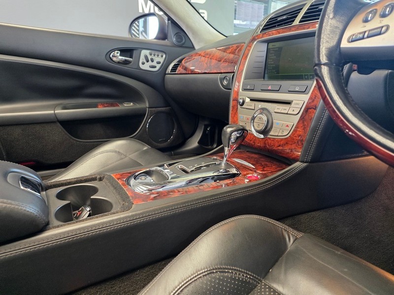 Jaguar XKR - Auto Investments Montana - Image 12