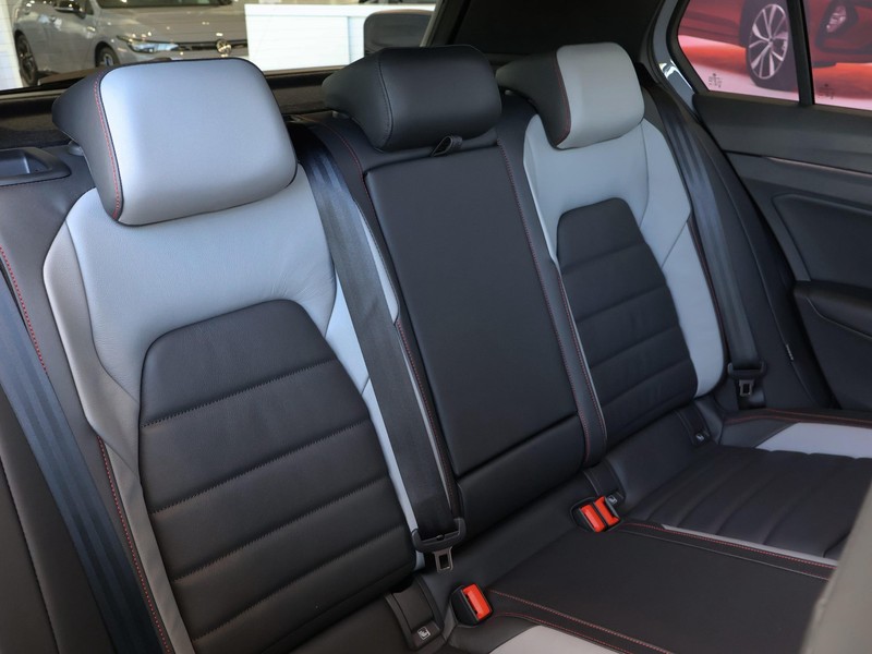 Volkswagen Golf - Hatfield VW Rivonia - Image 14
