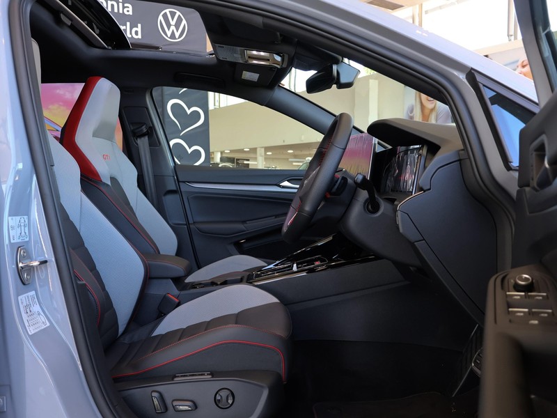 Volkswagen Golf - Hatfield VW Rivonia - Image 22