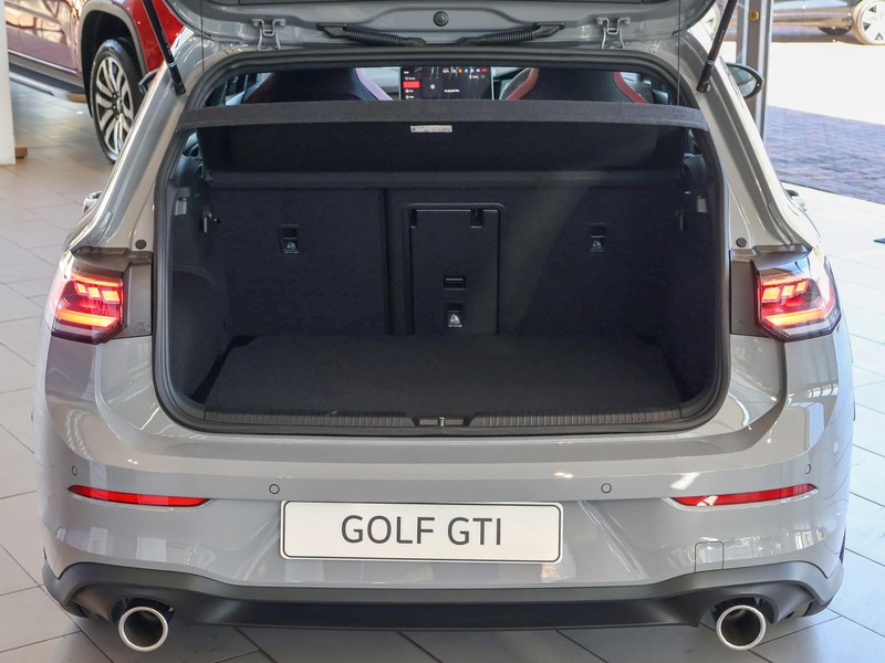 Volkswagen Golf - Hatfield VW Rivonia - Image 20
