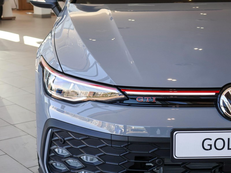Volkswagen Golf - Hatfield VW Rivonia - Image 5