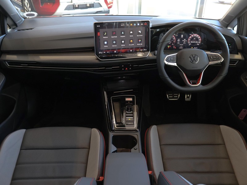 Volkswagen Golf - Hatfield VW Rivonia - Image 27