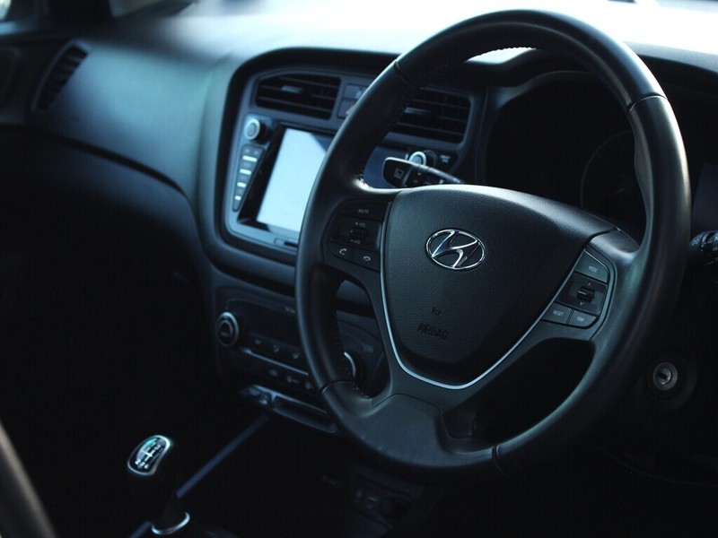 Hyundai i20 - Authentique Autos - Image 9