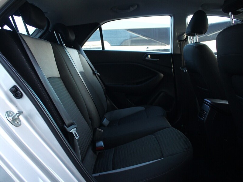 Hyundai i20 - Authentique Autos - Image 6