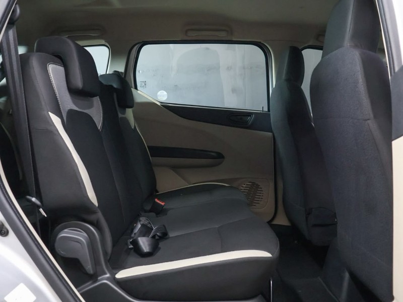 Renault Triber - McCarthy Volkswagen Wonderboom - Image 12