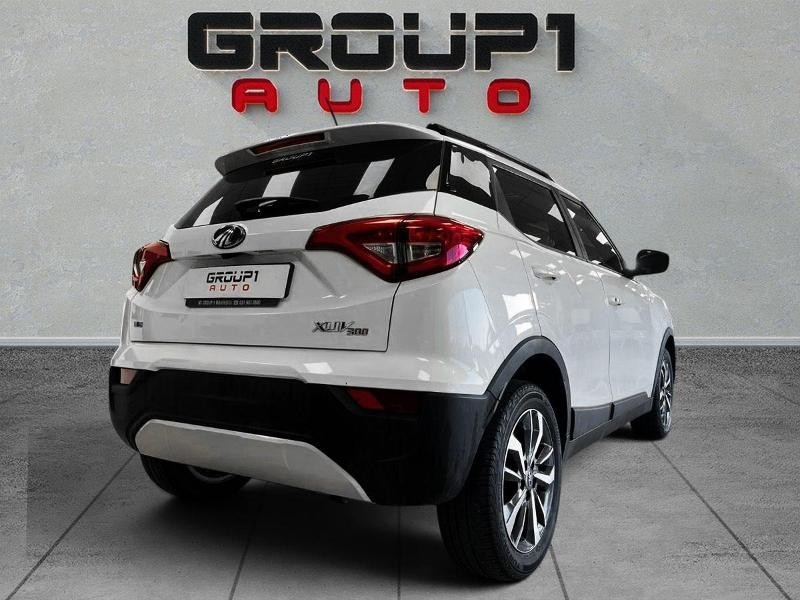 Mahindra XUV300 - Group1 Auto Stellenbosch - Image 3