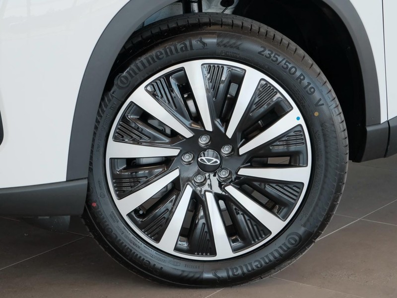 Chery Tiggo 8 Pro - Chery Waterfall - Image 3