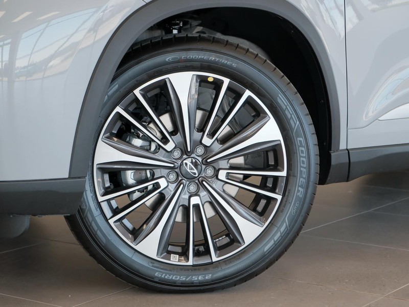Chery Tiggo 8 Pro - Chery Waterfall - Image 4