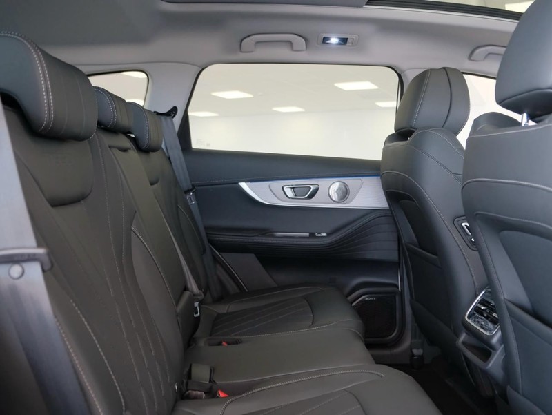 Chery Tiggo 8 Pro - Chery Waterfall - Image 12
