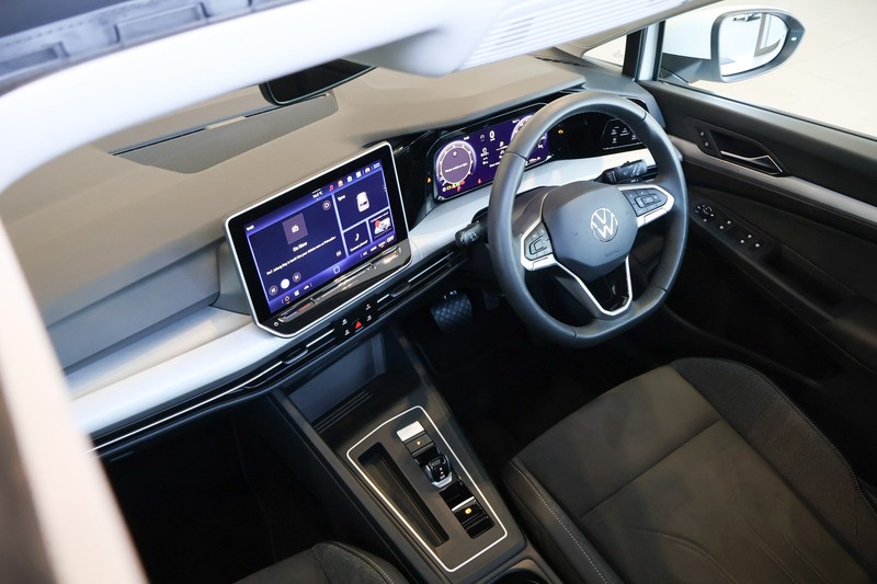 Volkswagen Golf - Hatfield VW Melrose Arch - Image 21