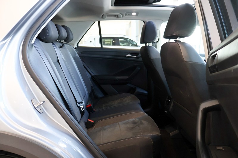 Volkswagen T-Roc - Hatfield VW Melrose Arch - Image 15