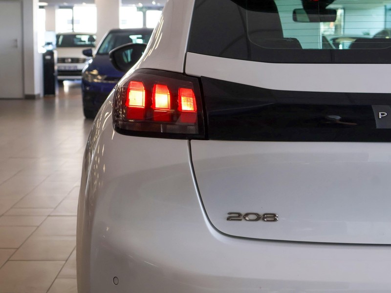 Peugeot 208 - Hatfield VW Rivonia - Image 8