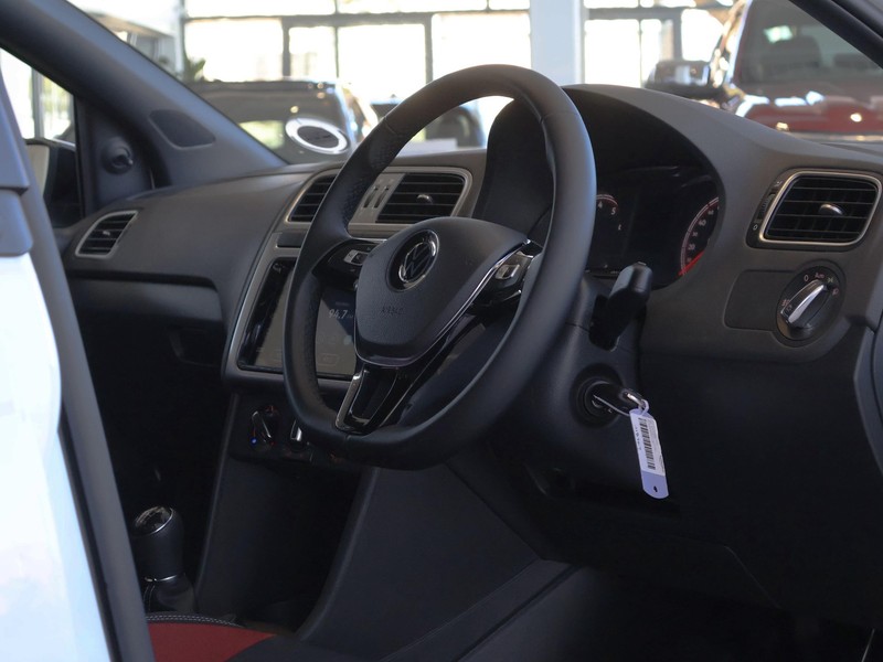 Volkswagen Polo Vivo - Hatfield VW Rivonia - Image 15