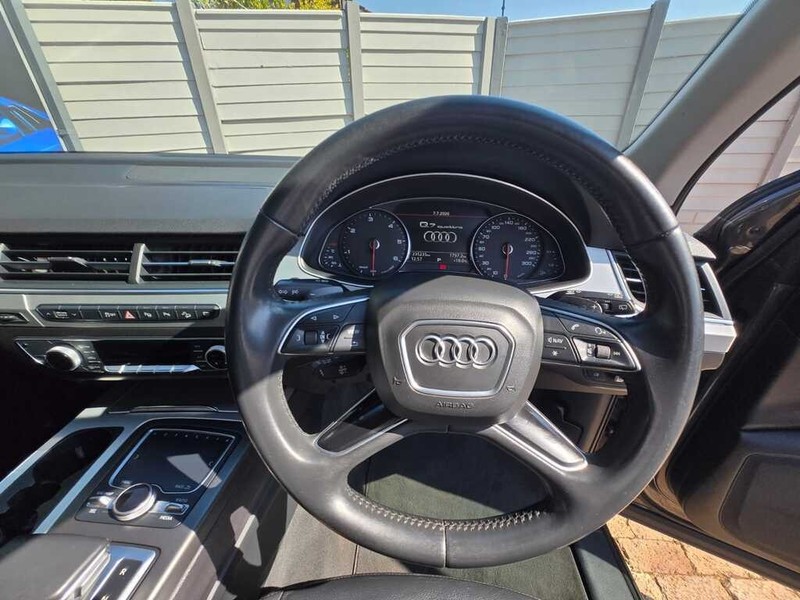 Audi Q7 - Evolution Cars - Image 15