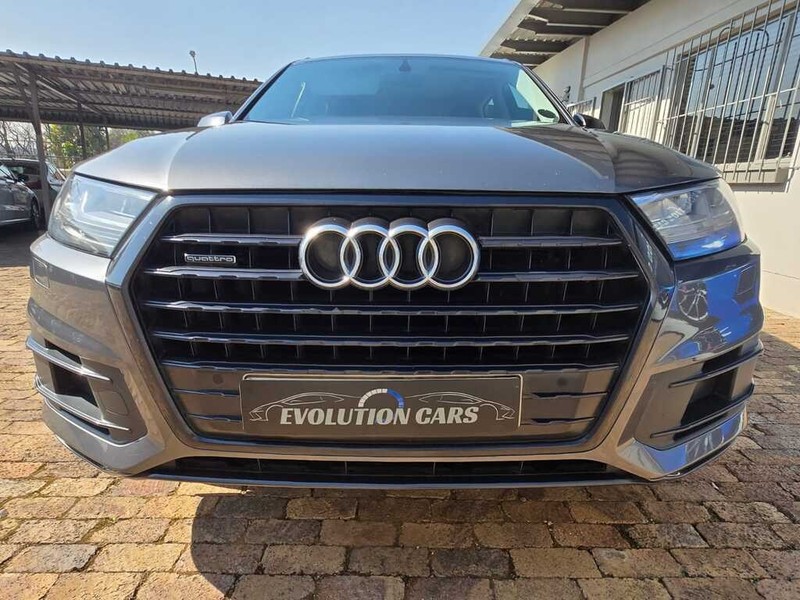 Audi Q7 - Evolution Cars - Image 11